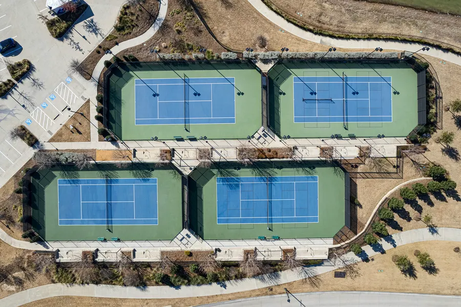 Aerial view of Viridian's four tennis and pickleball courts